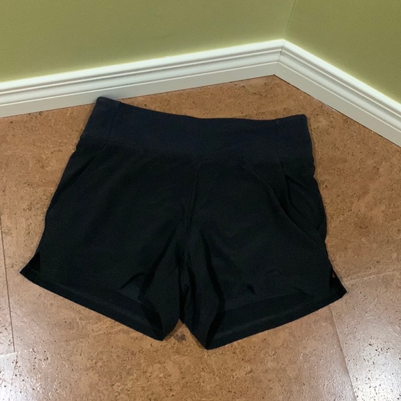 Lucy activewear Power size XS black shorts w/ drawstring & pockets - Picture 3 of 4